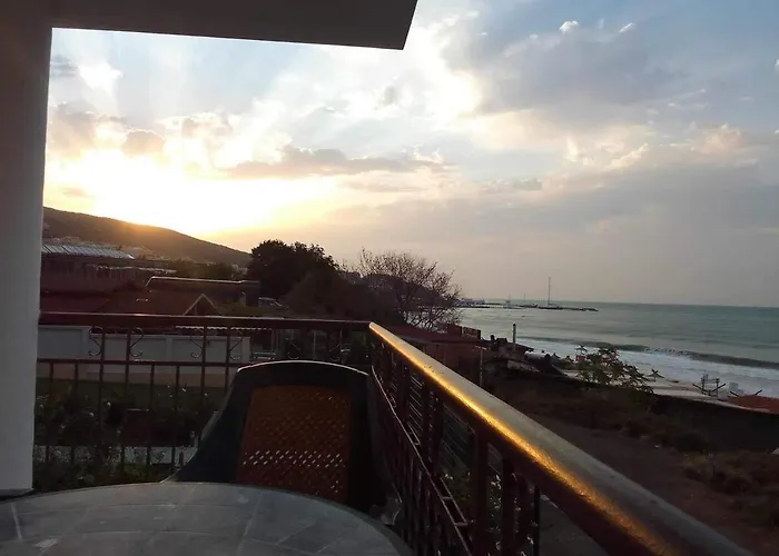 Apartment Havana And Mountain Views Sveti Vlas